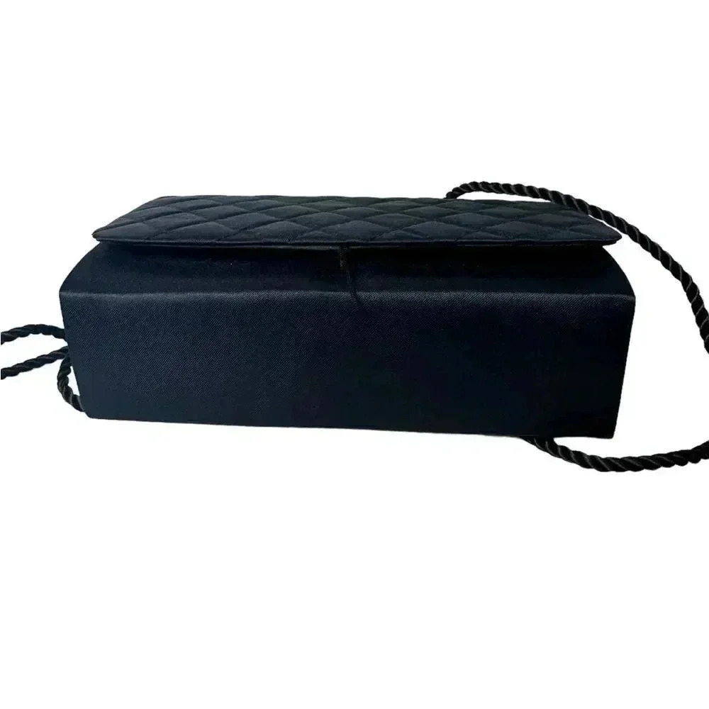 Saks Fifth Avenue quilted Black evening Bag with corded strap - Picture 5 of 9